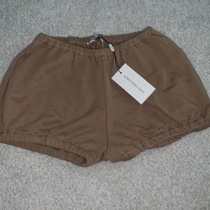 Something Navy quilted short in camel